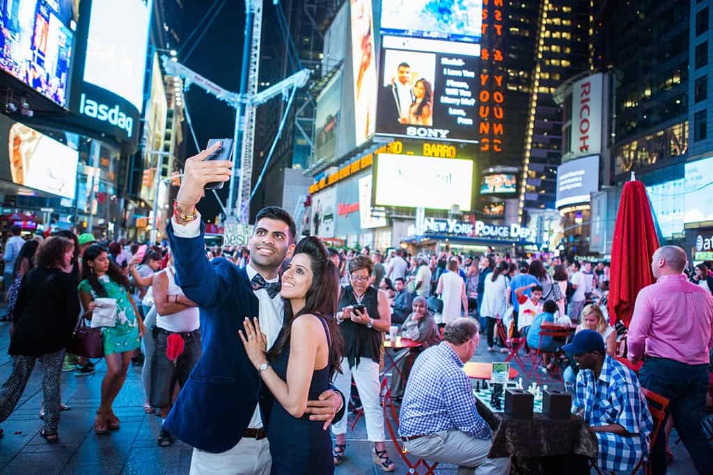 Marriage proposal on times square